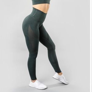 Alphalete AERO leggings